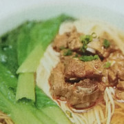 紅燒排骨面 <br> Spare Ribs Noodle Soup 